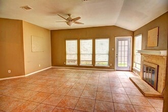 Building Photo - 11818 Plumpoint Dr
