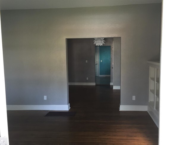 Foto del edificio - 1307 N Klein Ave