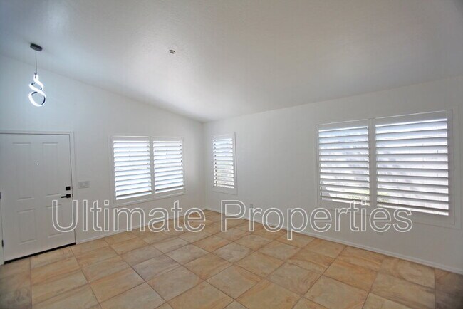 Foto del edificio - 15313 N 104th Way