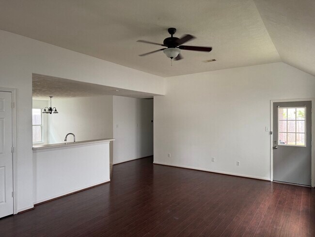 Sala de estar - 11806 Sardis Lake Dr