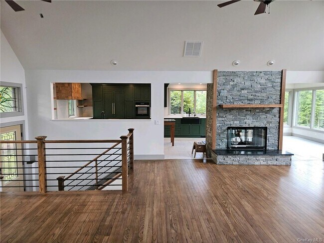 Building Photo - 303 Hurd Rd