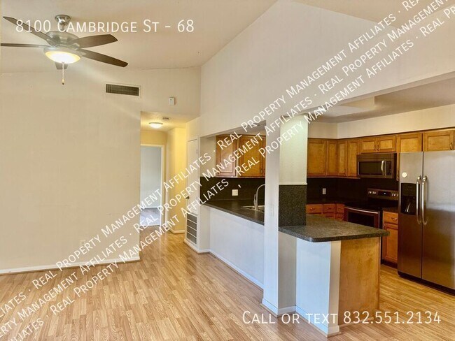 Foto del edificio - 8100 Cambridge St