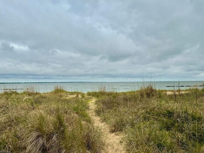 Foto del edificio - 1326 W Ocean View Ave