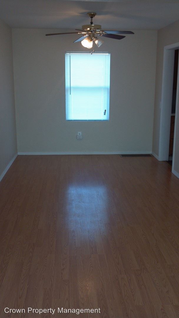 Foto del edificio - 1332 Thayer Dr