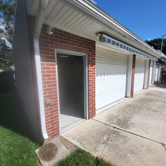 Photo du bâtiment - Storage Unit for Rent