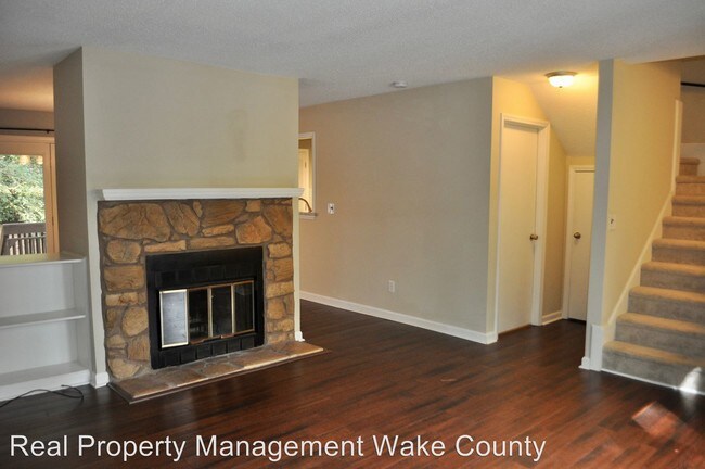 Building Photo - 3 br, 2.5 bath House - 103 Joanne Circle