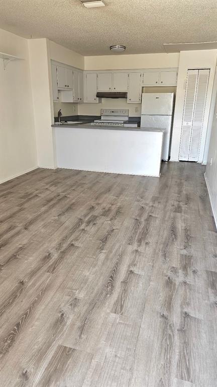 Foto del edificio - 21150 Gertrude Ave