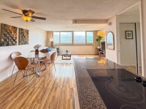 Building Photo - 445 Seaside Ave