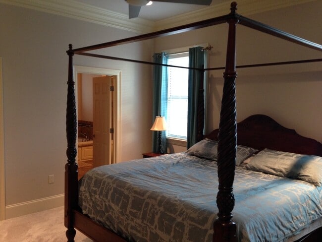 Foto del edificio - WOODRIDGE SUBDIVISION NEAR NEW WOMENS HOSP...