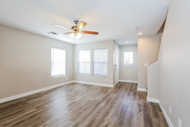 Building Photo - 7249 Huckaby Ave