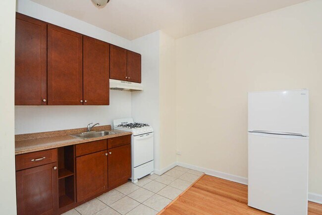 Foto del edificio - 2737 N Spaulding Ave
