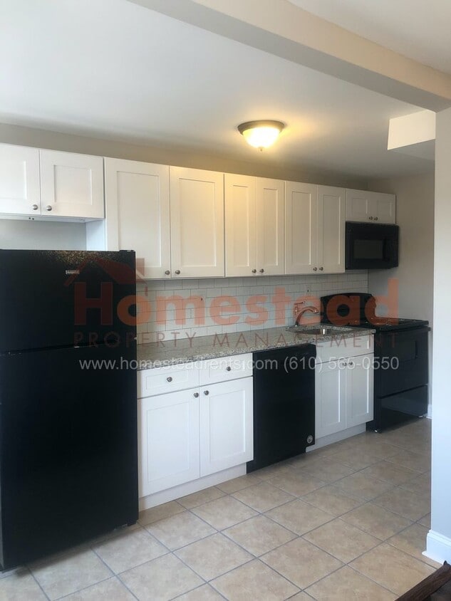 Primary Photo - 3 BEDROOM HOME IN DARBY!