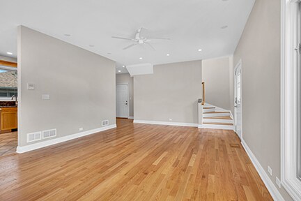 Foto del edificio - 241 Jeffreys Pl