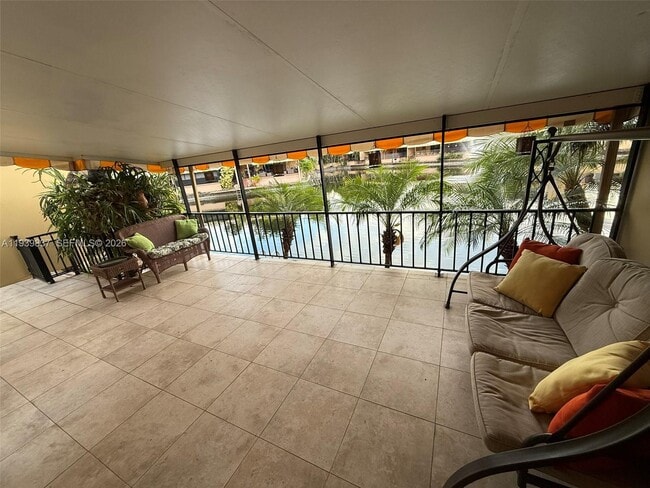 Building Photo - 16005 Kingsmoor Way