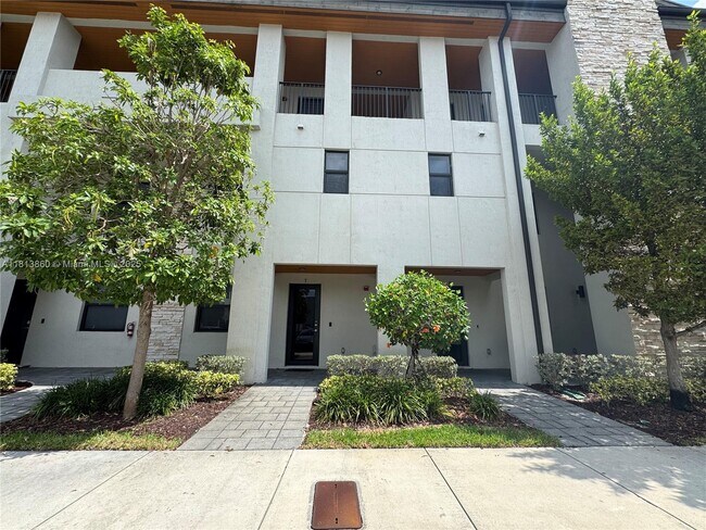 Building Photo - 10419 NW 82nd St
