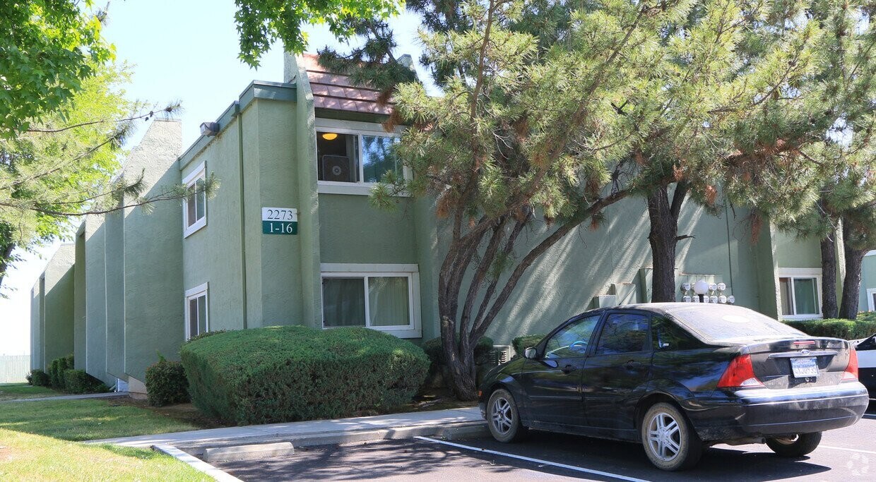 Building Photo - 2273 N Beale Rd