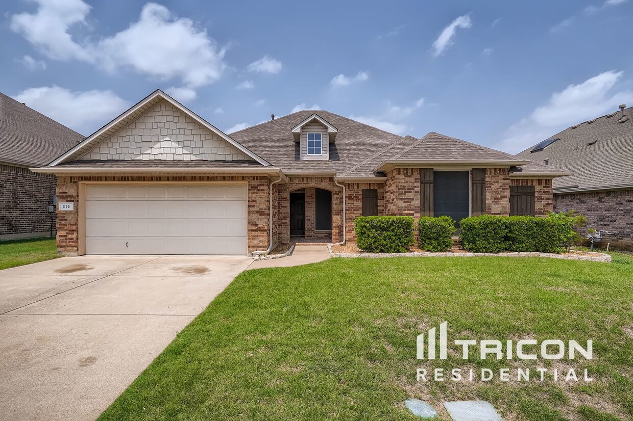 Foto principal - 515 Crownpoint Ln
