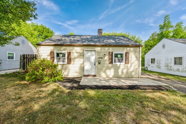 Building Photo - 2778 Grasmere Ave