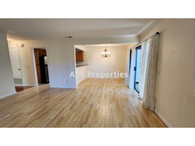 Foto del edificio - Fantastic San Ramon first floor condo