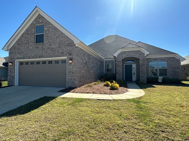 Building Photo - Beautiful Prattville Home