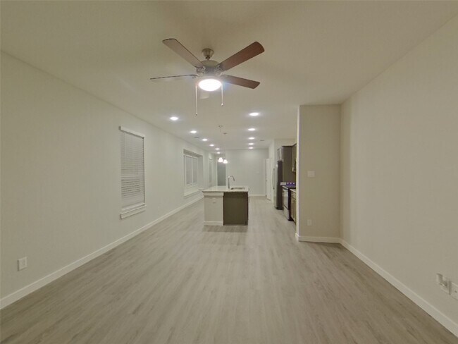 Foto del edificio - 23643 Gibson Frst Dr