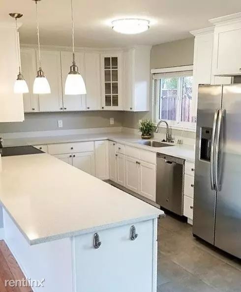 Building Photo - 1 br, 1 bath House - 710 Golden Oak Drive
