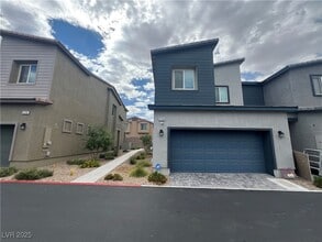 Building Photo - 12743 Epperly St