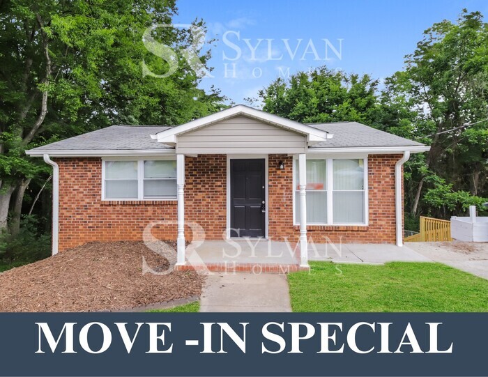 Primary Photo - Charming 3 BR, 2 BA home is move-in ready