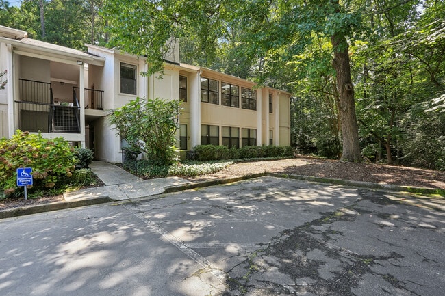 Outside Condo - 1612 Huntingdon Chase