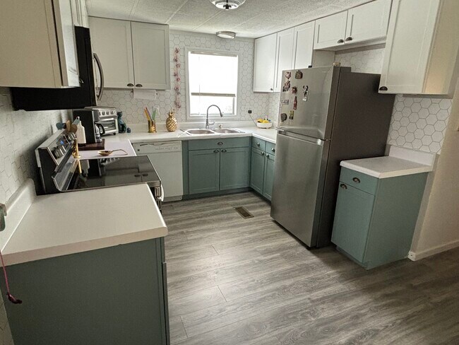 Building Photo - 2555 PGA Boulevard
