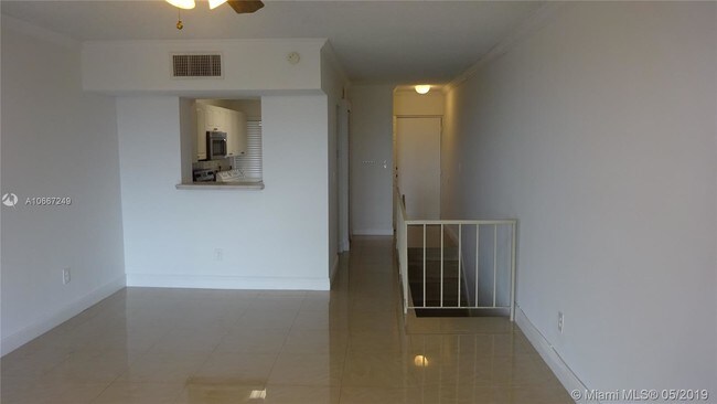 Foto del edificio - 9210 Fontainebleau Blvd