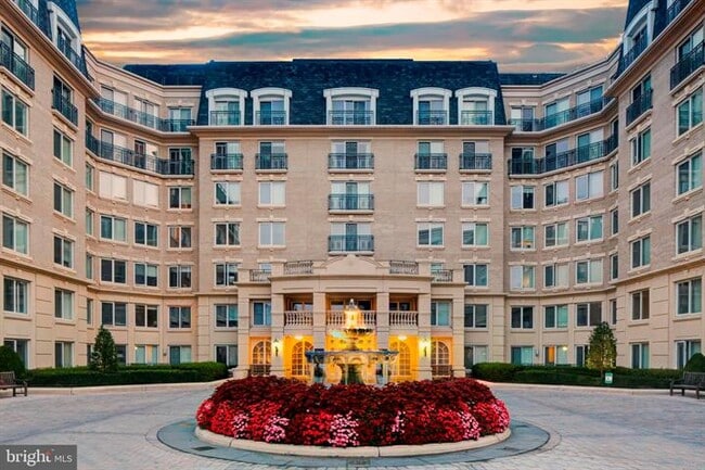 Front of Building - 5 Park Pl