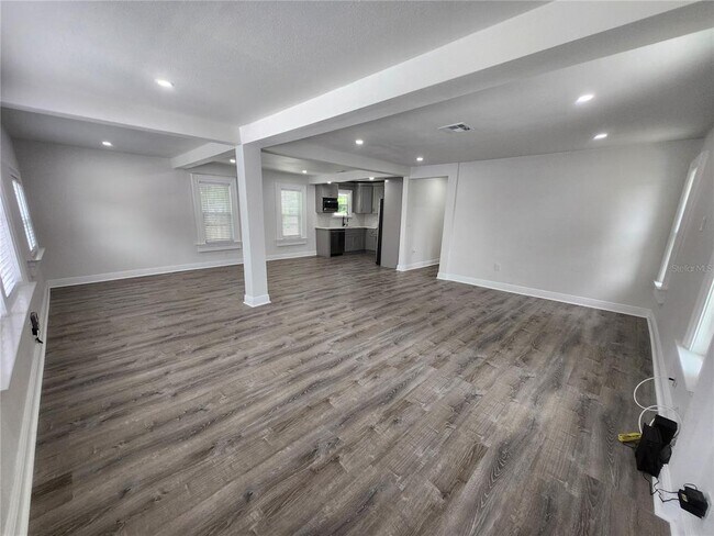 Foto del edificio - 3924 45th Ave N