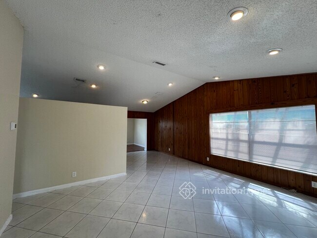Building Photo - 7508 SW 7th St