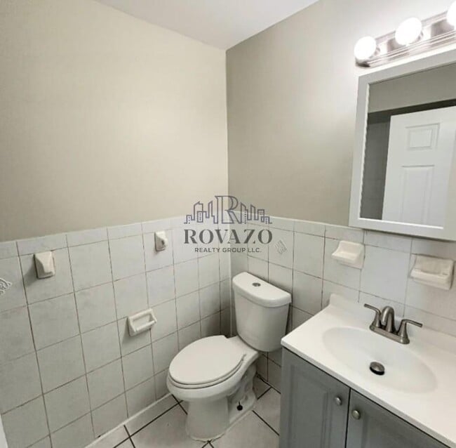 Foto del edificio - 297 Avon Ave