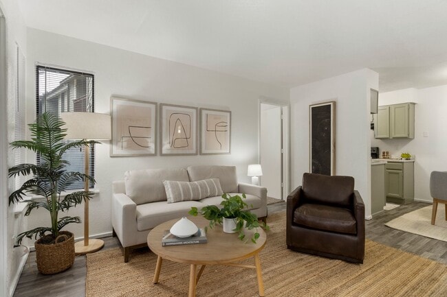 Interior Photo - Hampton Woods