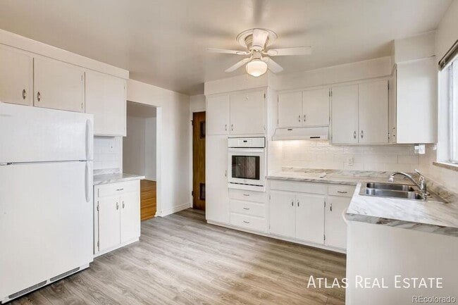 Photo - 1304 W Crestline Ave Apartment