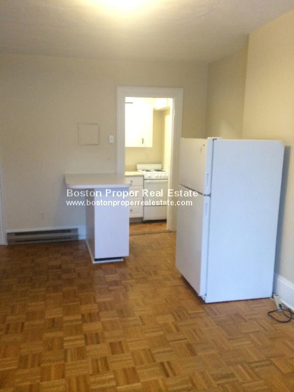 110 Newbury St Unit 4R, Boston, MA 02116 Condo for Rent in Boston, MA