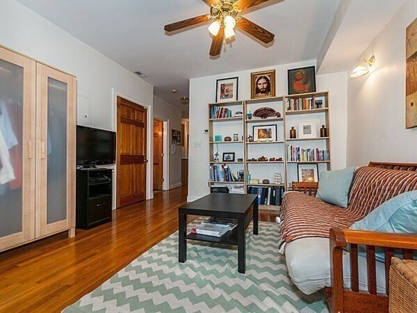 Foto del edificio - 43 Thorndike St