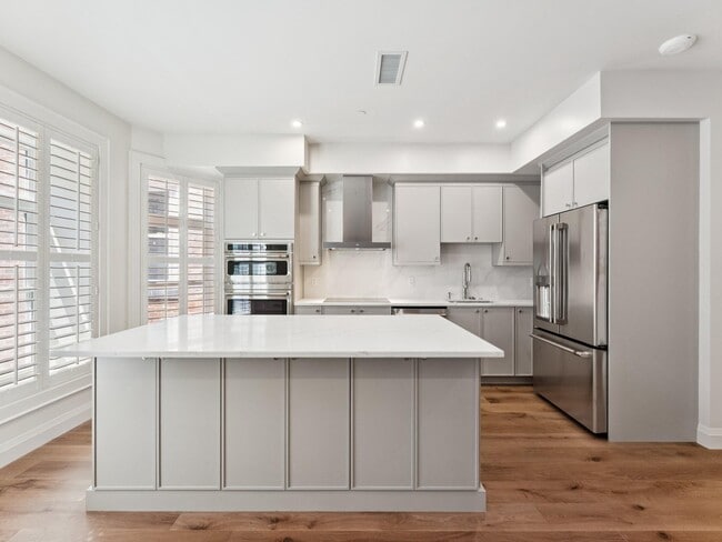 Building Photo - 1508 21st St NW