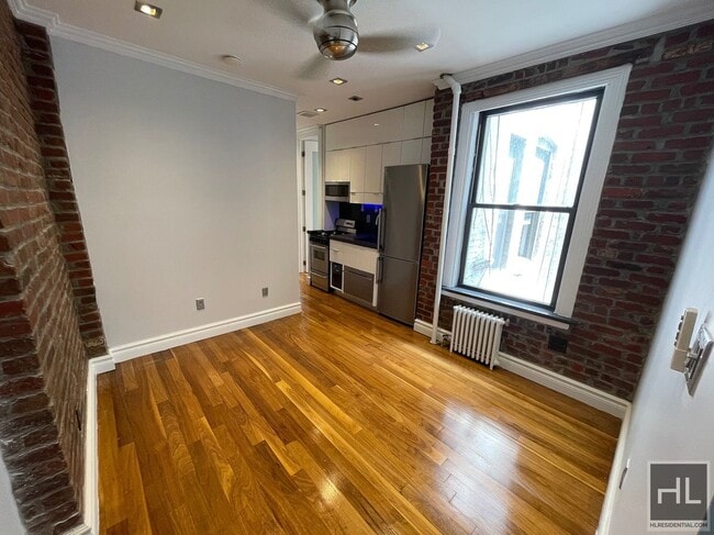 Building Photo - East 13th Street