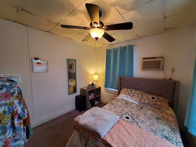 Foto del edificio - 2221 Olive St