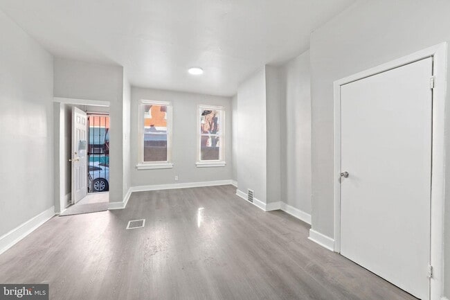 Building Photo - 2310 N Colorado St