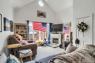 Building Photo - 78 Burd St