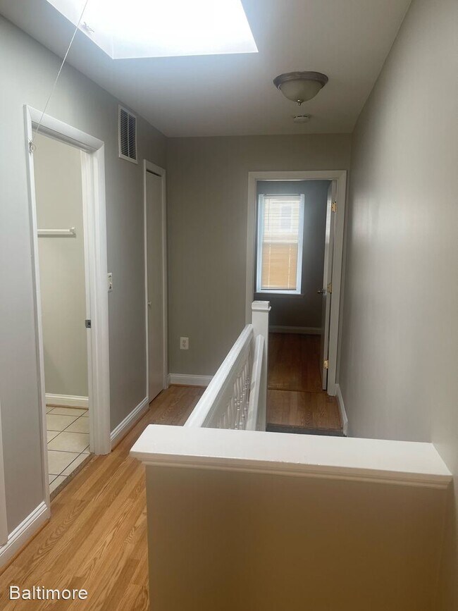 Building Photo - 3 br, 1 bath House - 406 N. Port St.
