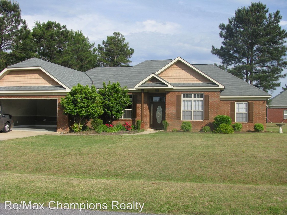 Primary Photo - 3 br, 2 bath House - 63 Katie Drive