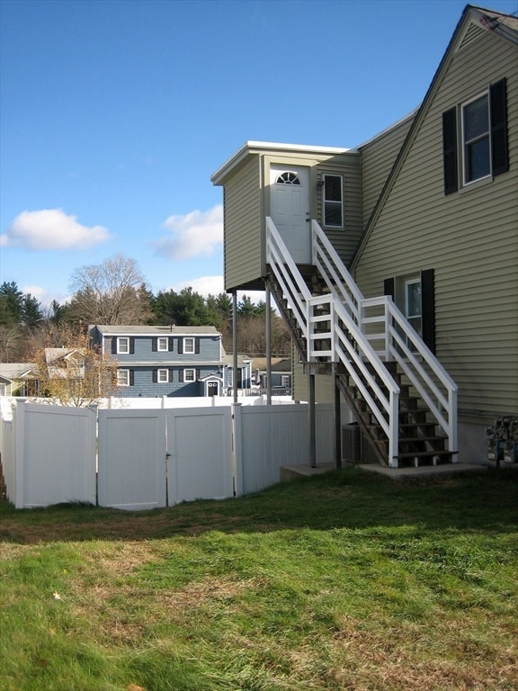 Building Photo - 706 Lancaster St