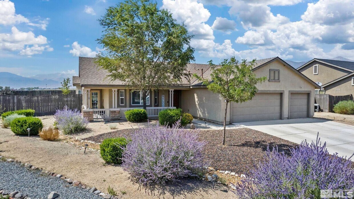 COMING SOON!! Spacious Dayton Home locate... - COMING SOON!!  Spacious Dayton Home locate...