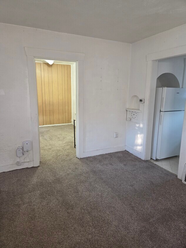 Foto principal - 129 N Johnson Ave