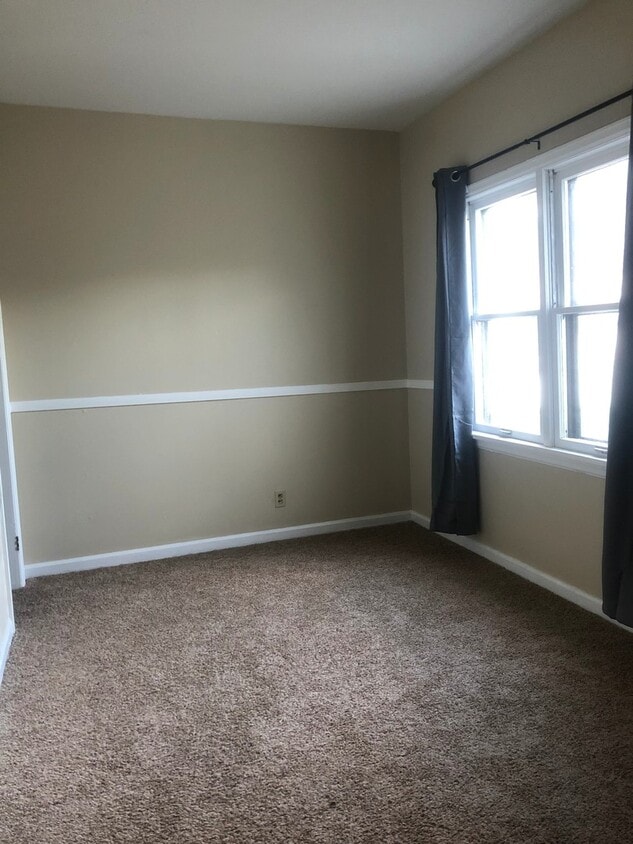 Building Photo - 2 bedroom 1 bath house located in Kellogg, Idaho